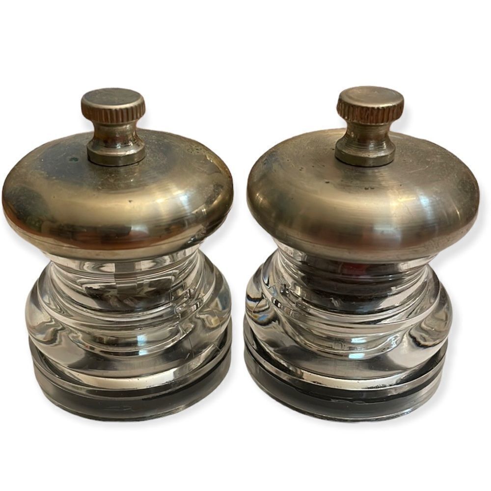 Olde Thompson carbon steel salt and pepper grinder